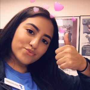 Meet your Posher, Leslie